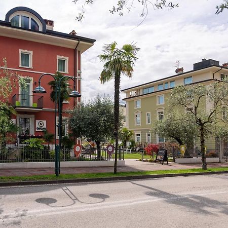 Lillil - Popping Holiday Riva del Garda Exterior photo