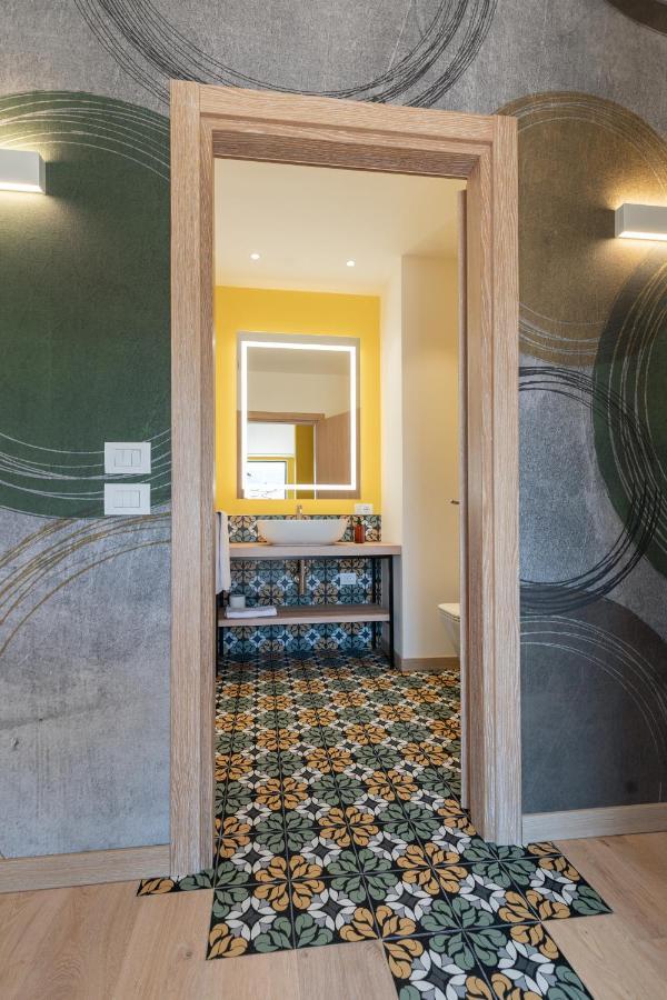 Lillil - Popping Holiday Riva del Garda Exterior photo
